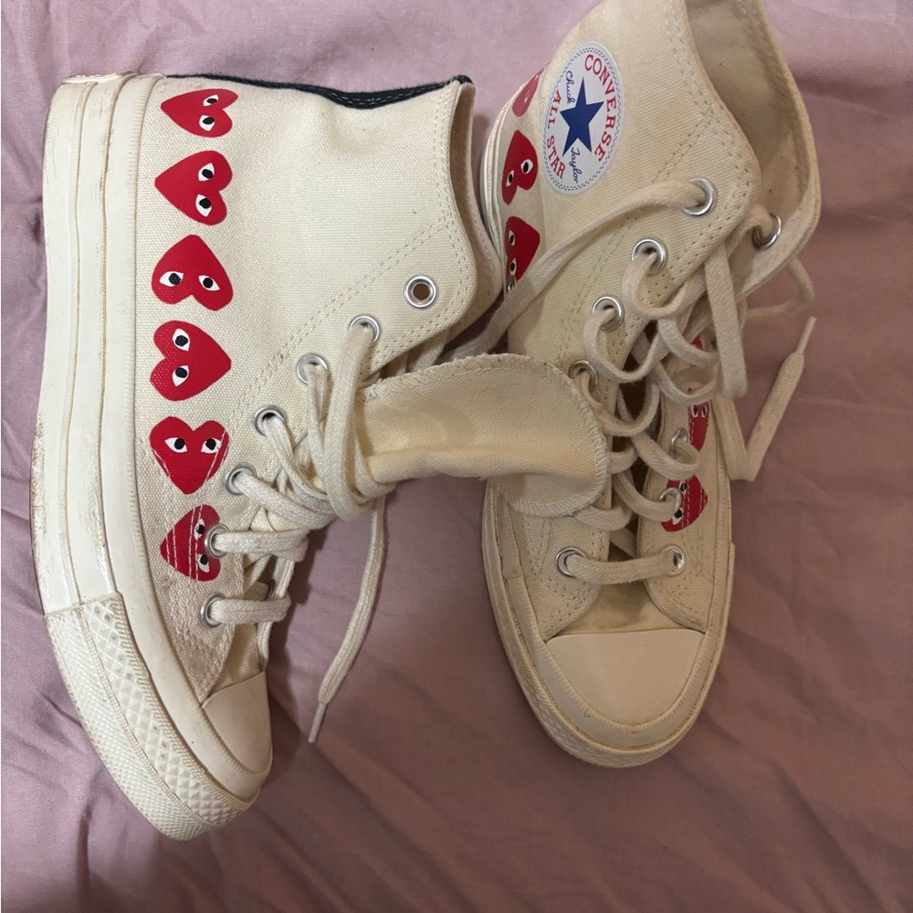 Comme des Garcons Cream Sneakers with Red Heart - Picture 3 of 6